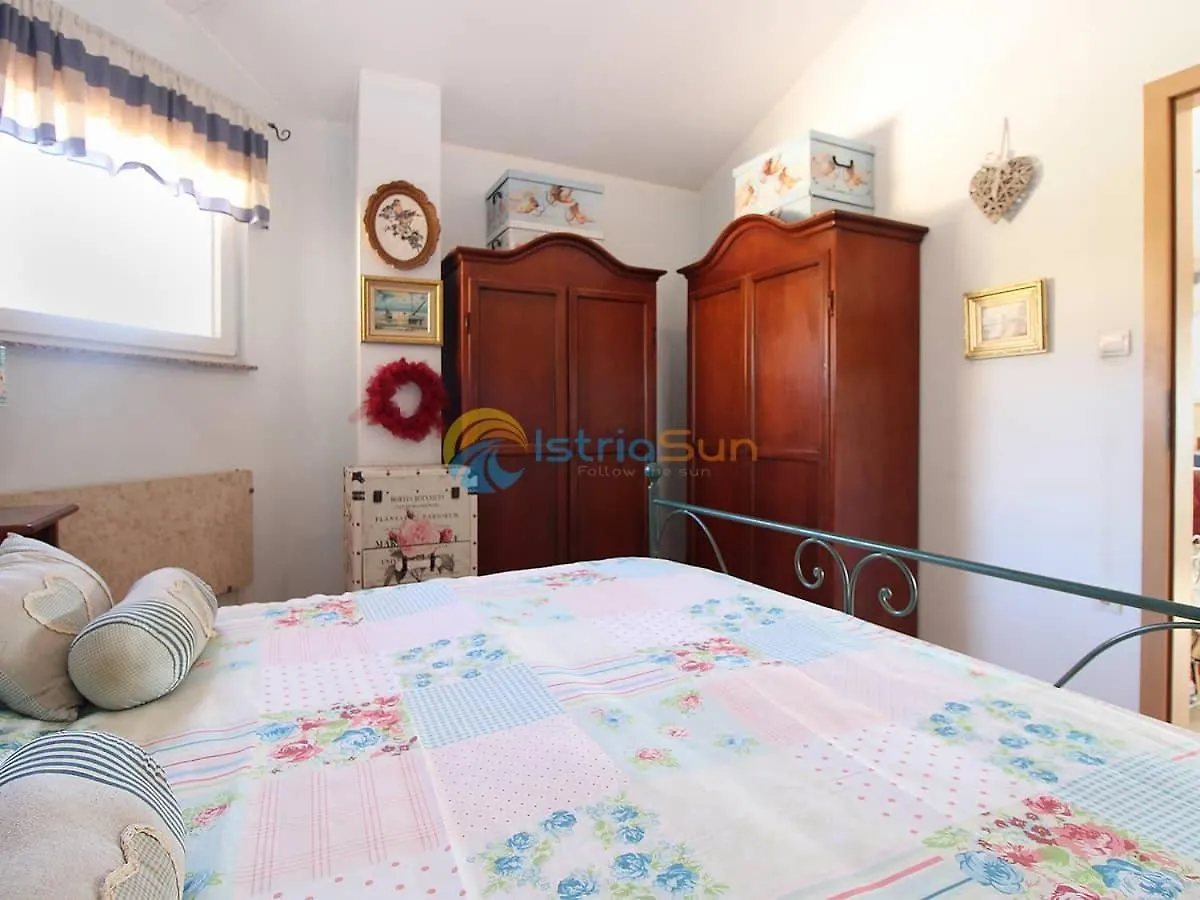 Ližnjan Apartmani Ima 0*,  קרואטיה